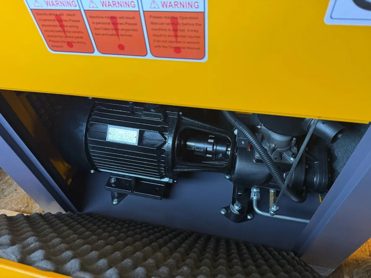 7.5kw screw air compressor - Image 4