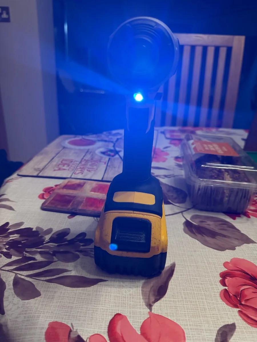 Dewalt impact driver - Image 4