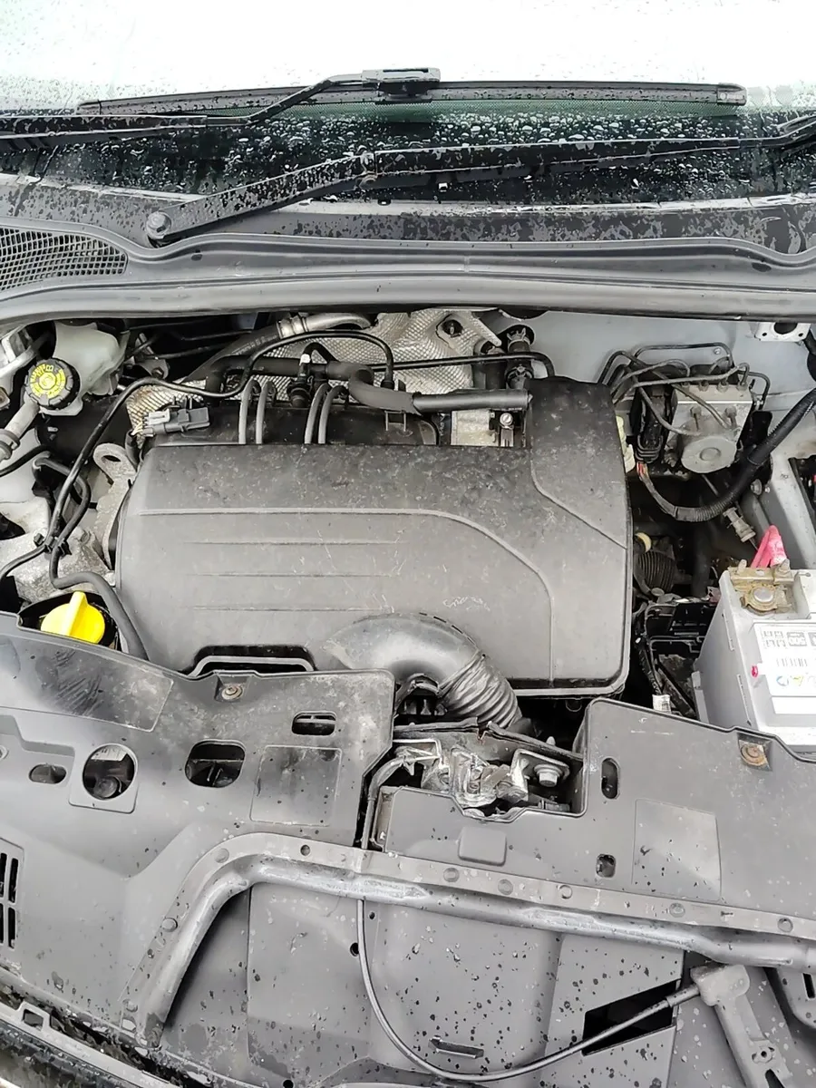 Breaking Renault Clio 2014 petrol - Image 3