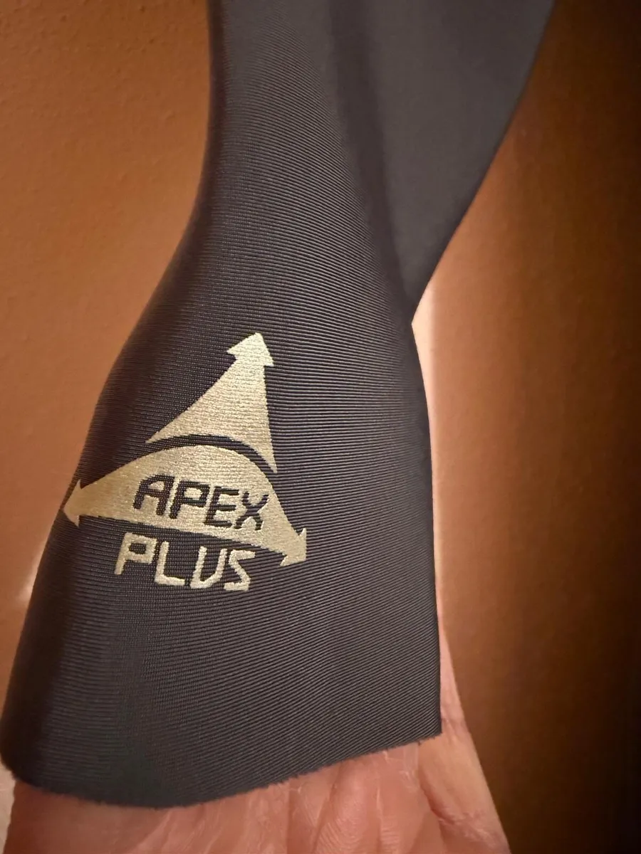 Brand New Neil Pryde Serene 5/4mm Wetsuit Women’s - Image 4