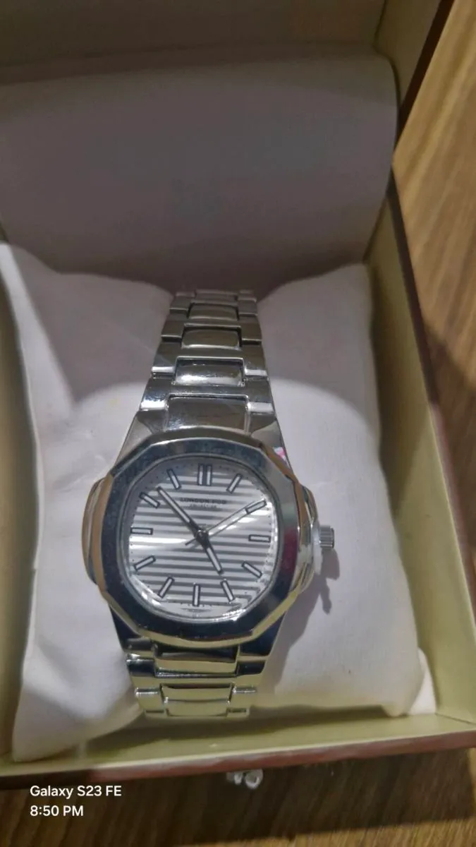 brand new silver watch - Image 1