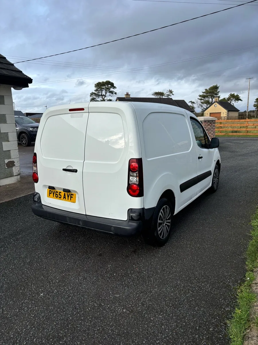 2015 Citroen berlingo 3 seater - Image 3