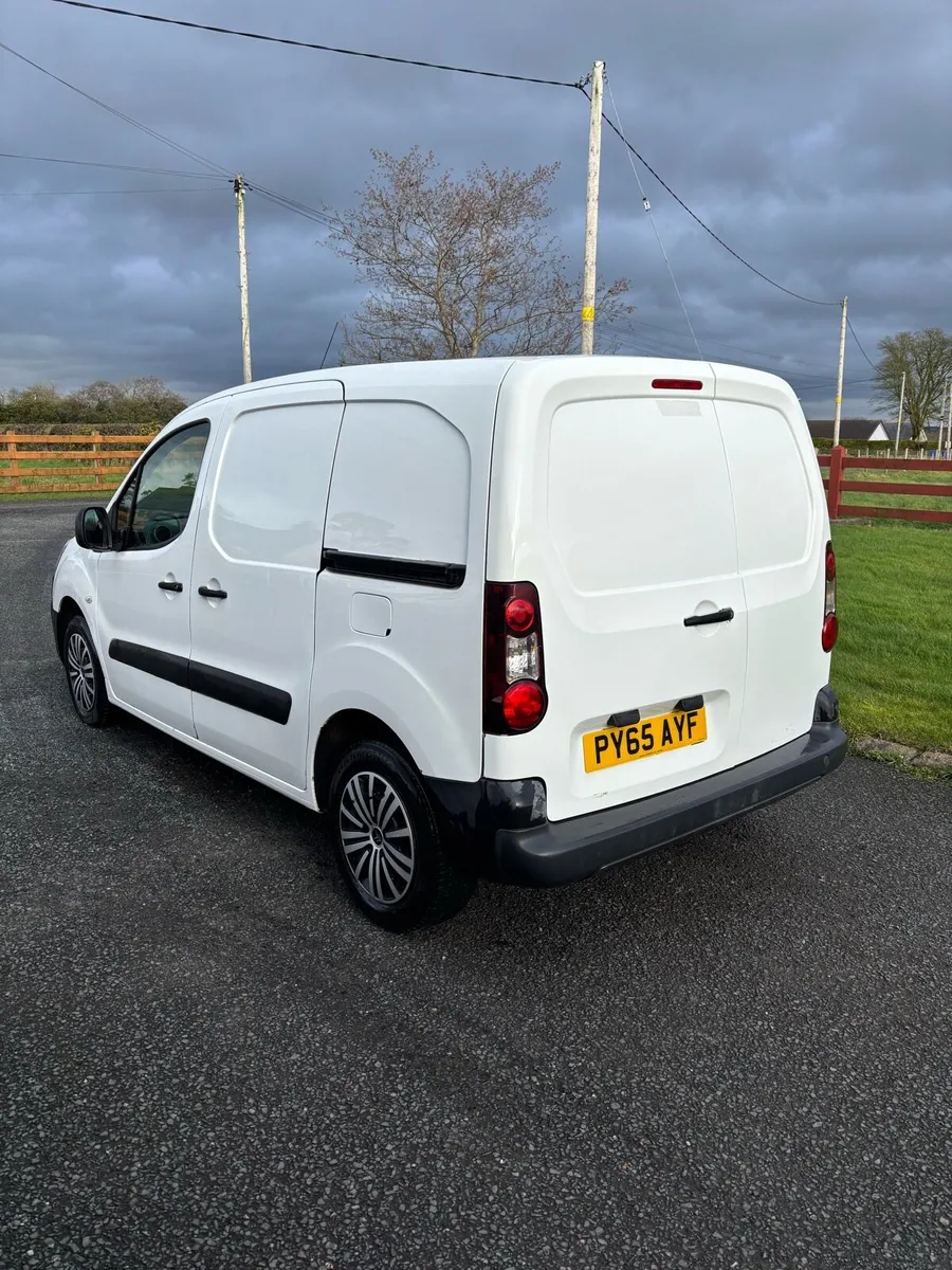 2015 Citroen berlingo 3 seater - Image 4