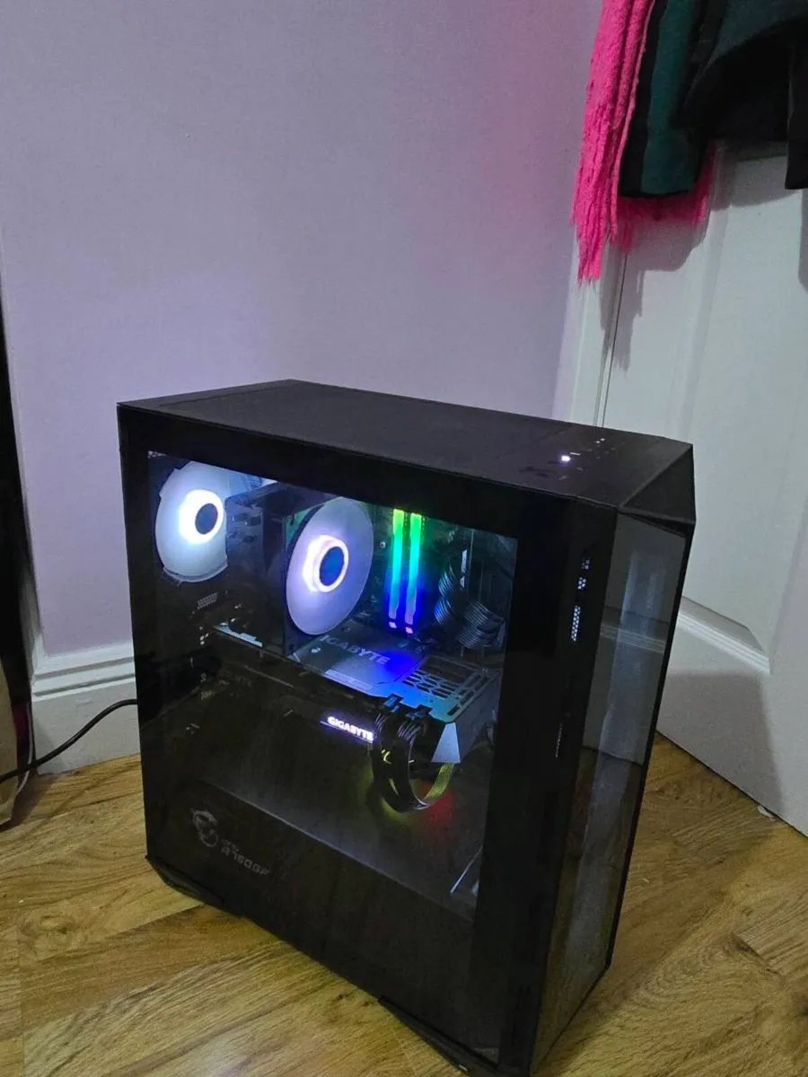 Powerful Custom Gaming PC - Image 1