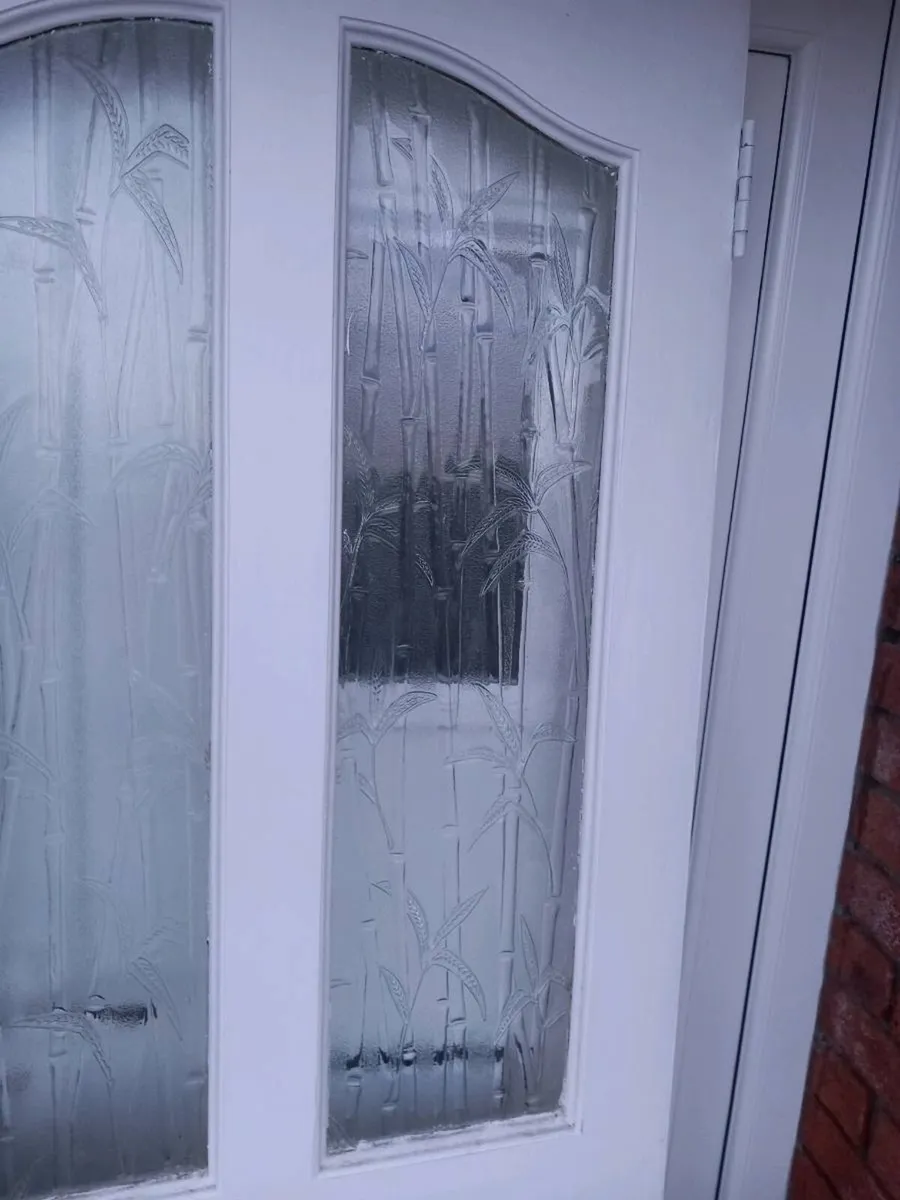 Double doors - Image 2