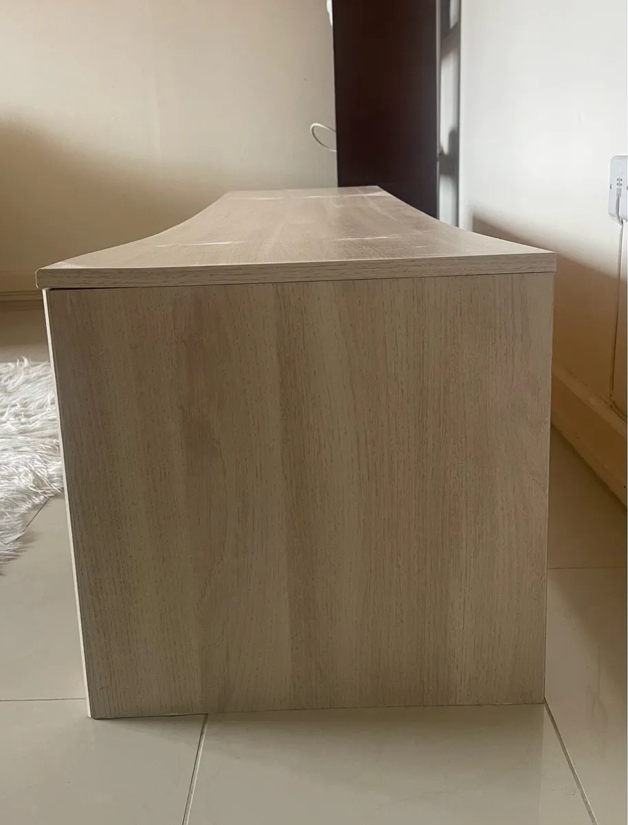 TV bench - Image 3