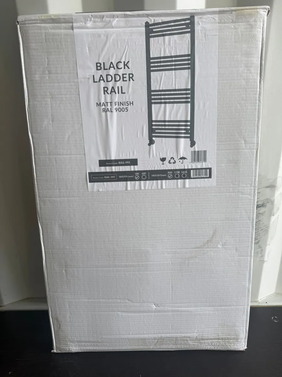 Heated Towel Rail | Matt Black | 800 x 500 - Image 3