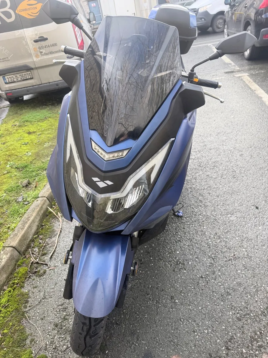 Motorcycle - Image 3