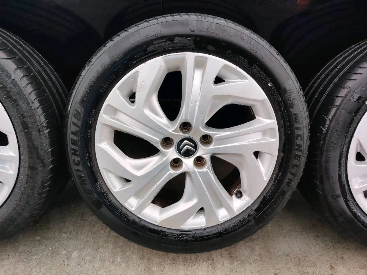 Citroen alloy wheels with Michelin tyres - Image 3
