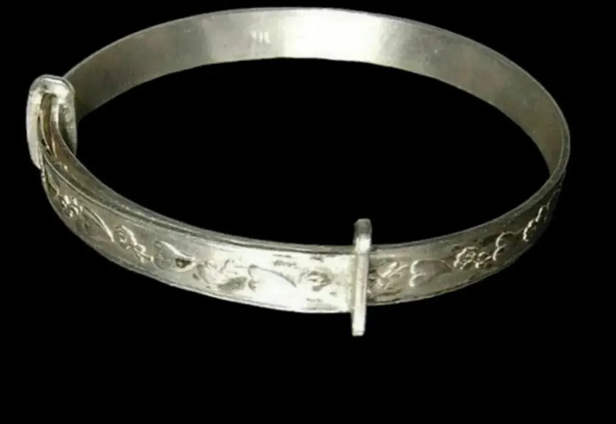 Vintage Hallmarked Silver Baby Bangle - Image 1
