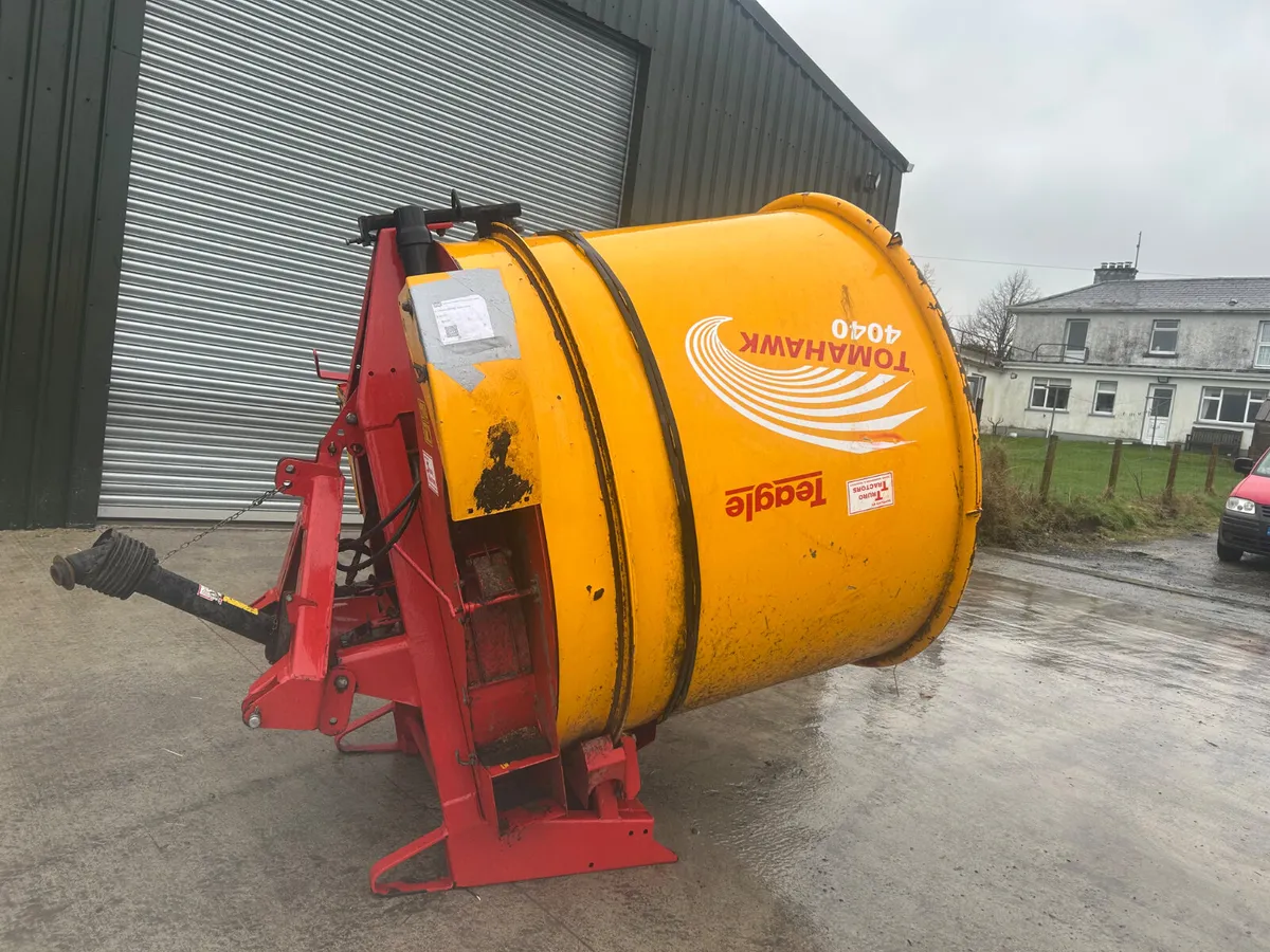 2017 Teagle 4040 Straw Bedder - Image 1