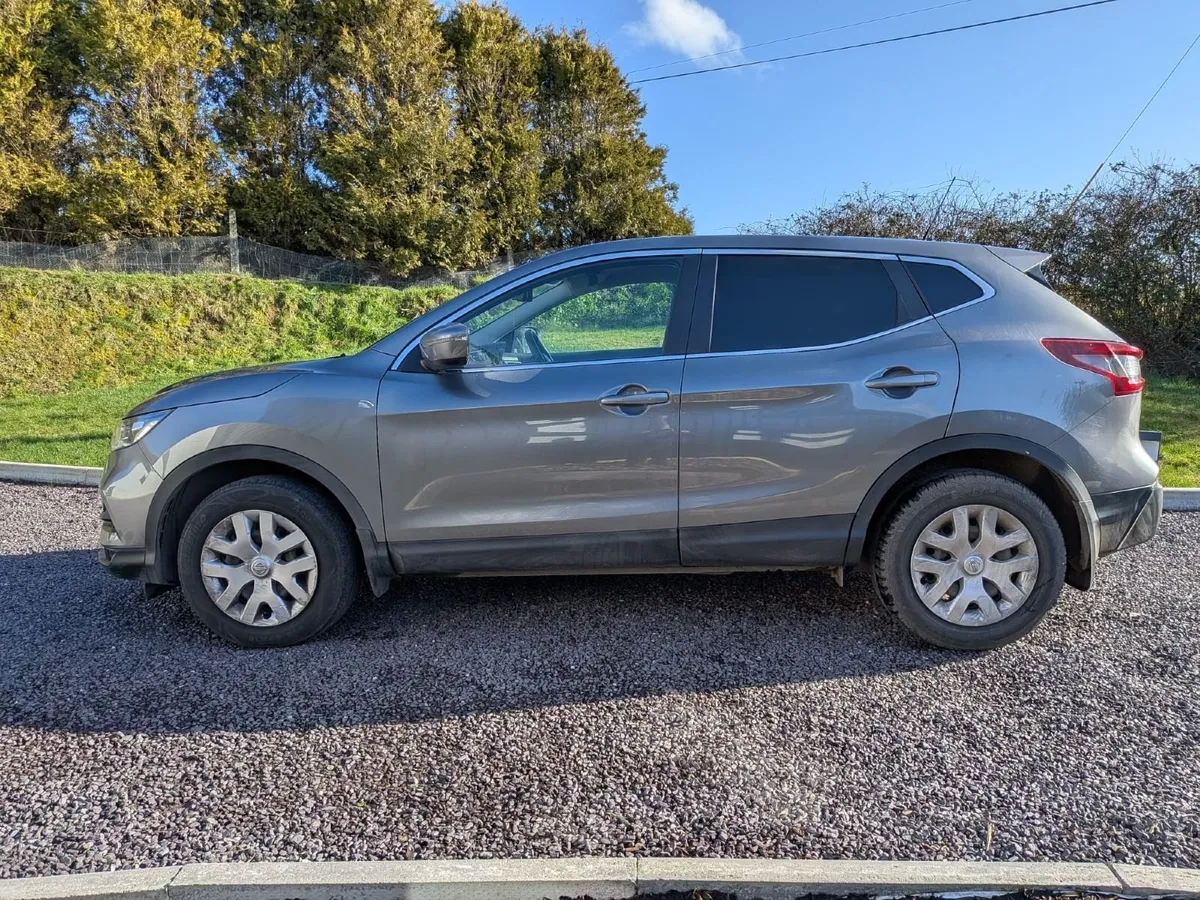 Nissan Qashqai 2021 / Automatic / Low Miles - Image 4