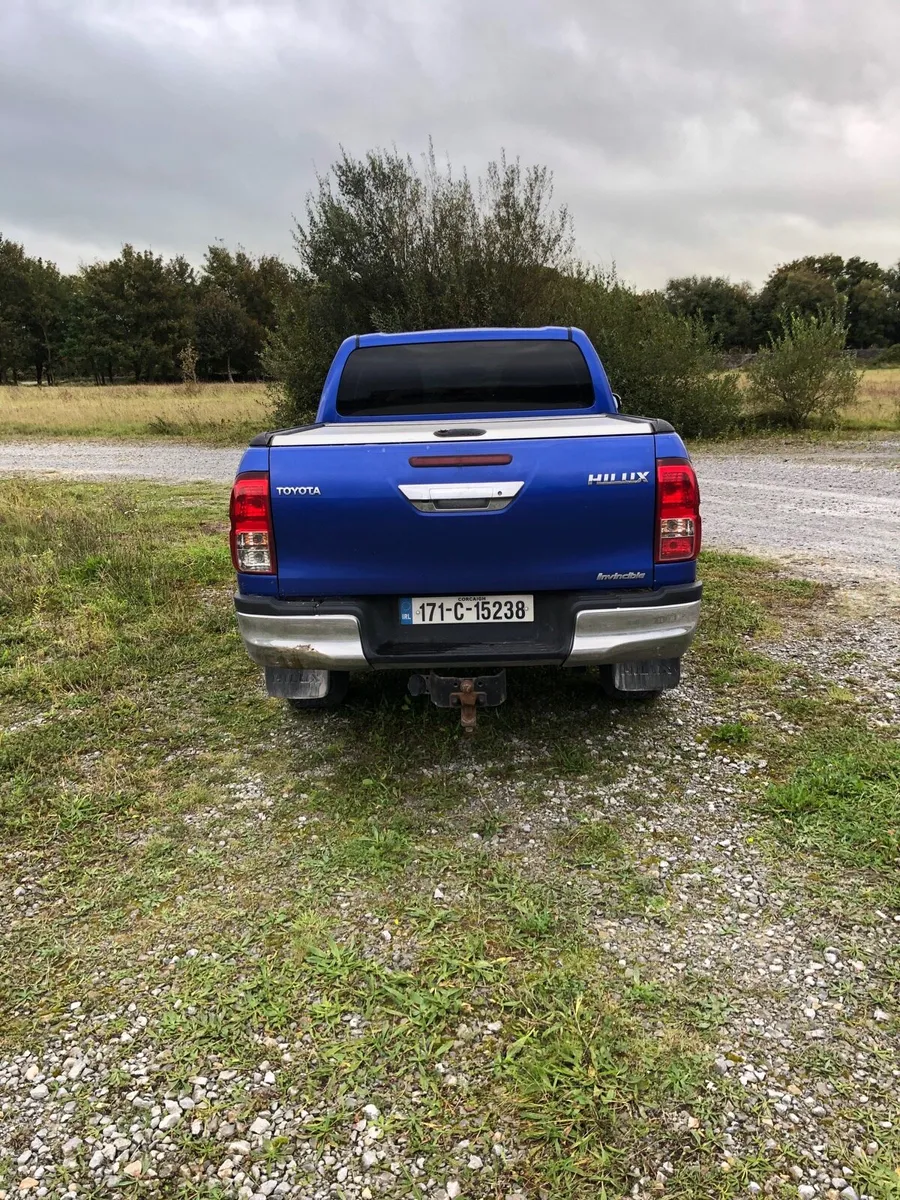 Toyota hilux - Image 3