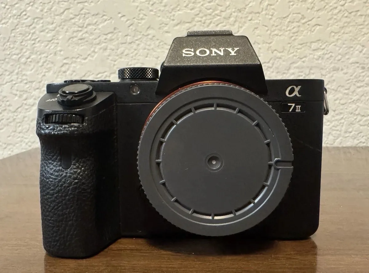 Sony Alpha a7 II Full Frame Mirrorless Camera - Image 2
