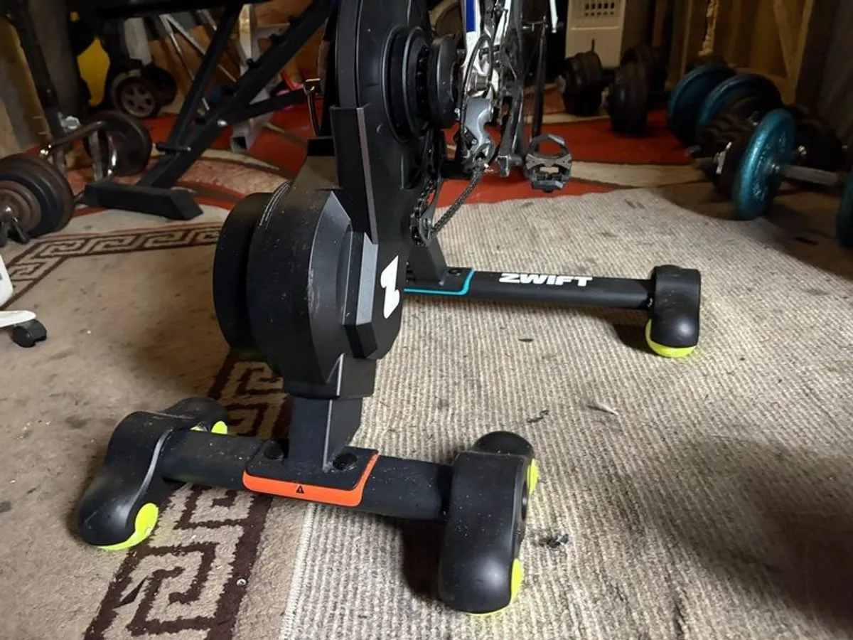 Zwift smart trainer with virtual shifting - Image 1