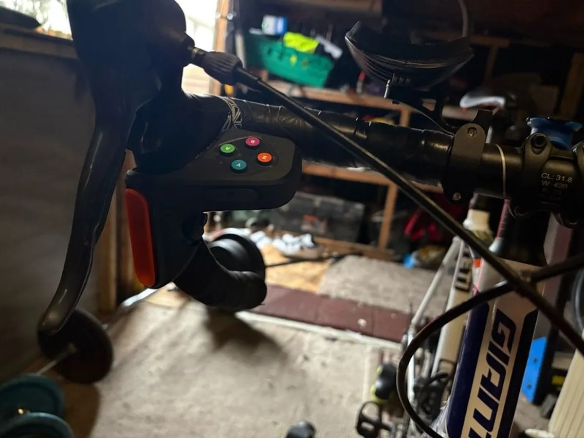 Zwift smart trainer with virtual shifting - Image 3