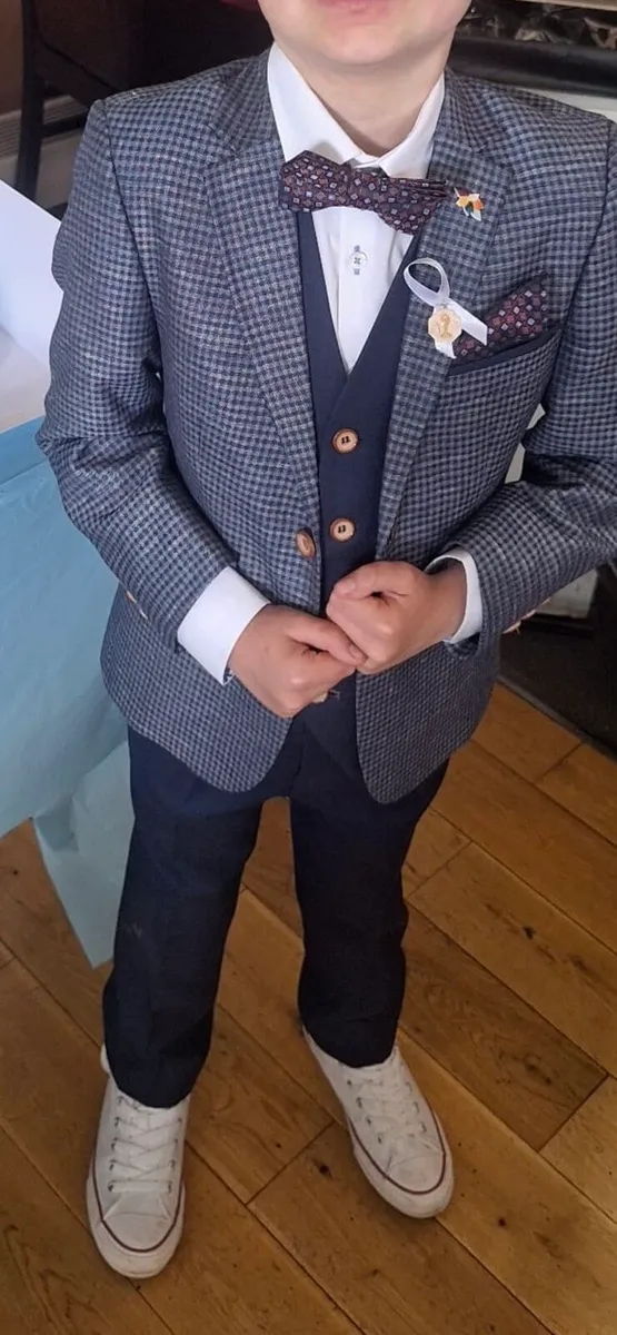 Communion suit - Image 2