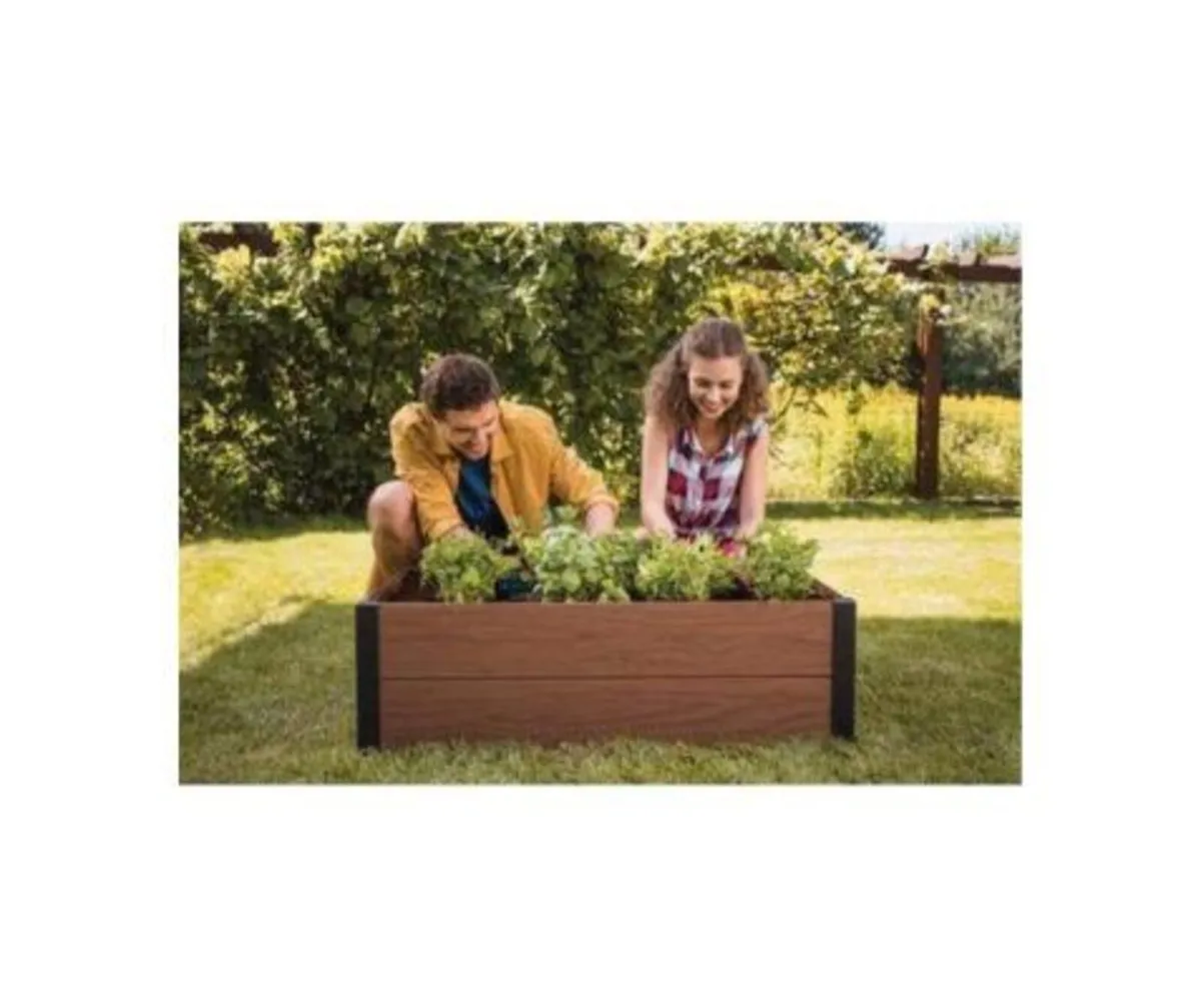 Maple Square Planter - Image 1