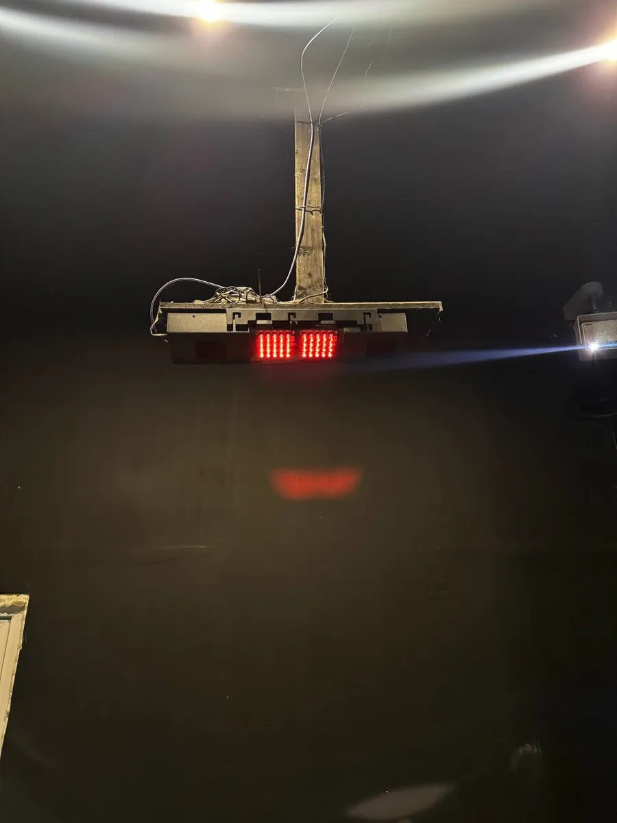 Uneekor QED Launch Monitor - Image 4