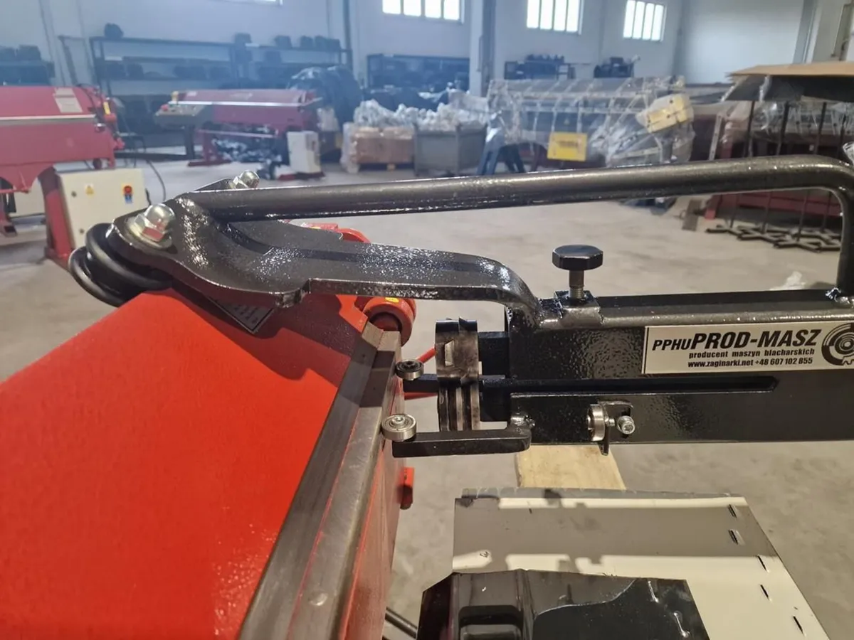 sheet metal perforating device, sheet metal folder - Image 4