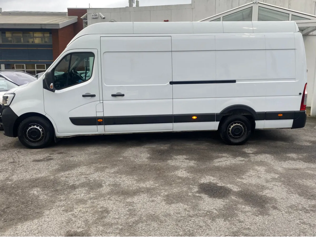 Renault Master RED VAN RWD 3T5 4DR - Image 2