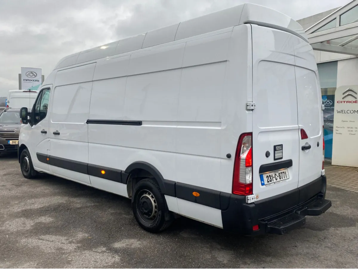 Renault Master RED VAN RWD 3T5 4DR - Image 3