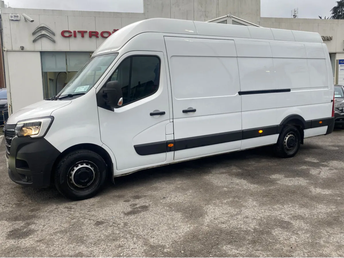 Renault Master RED VAN RWD 3T5 4DR - Image 1
