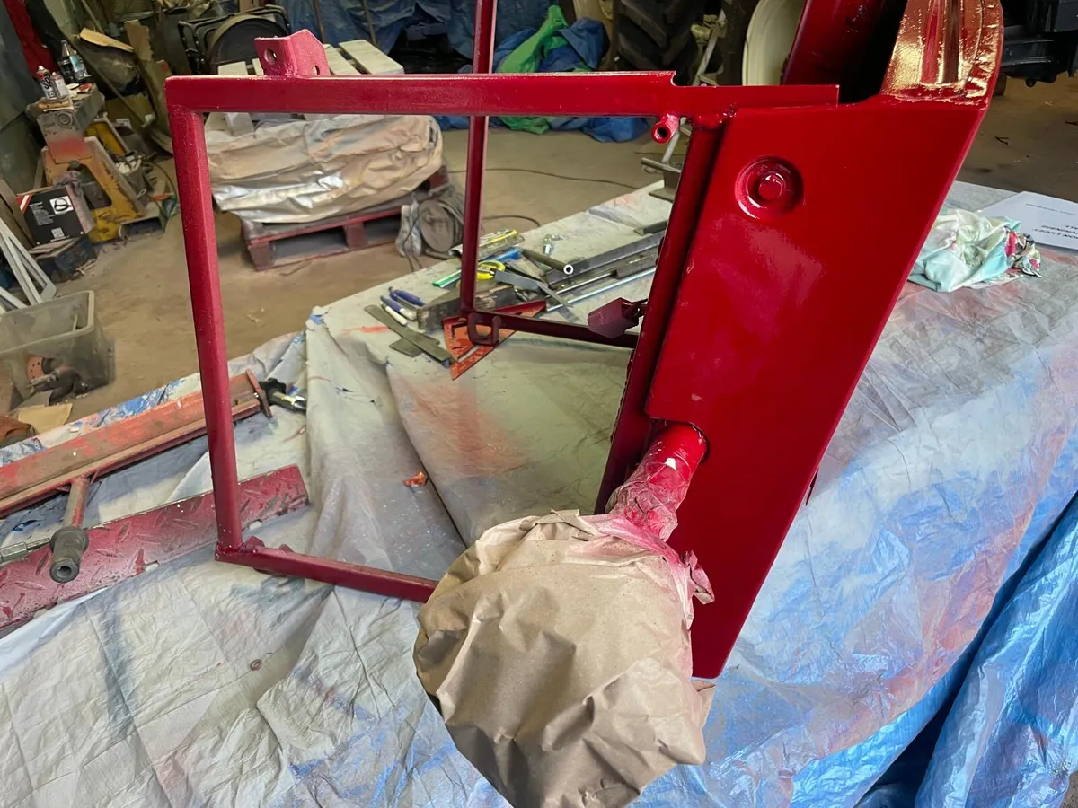 Ursus 385 etc Front & Grills - Image 2