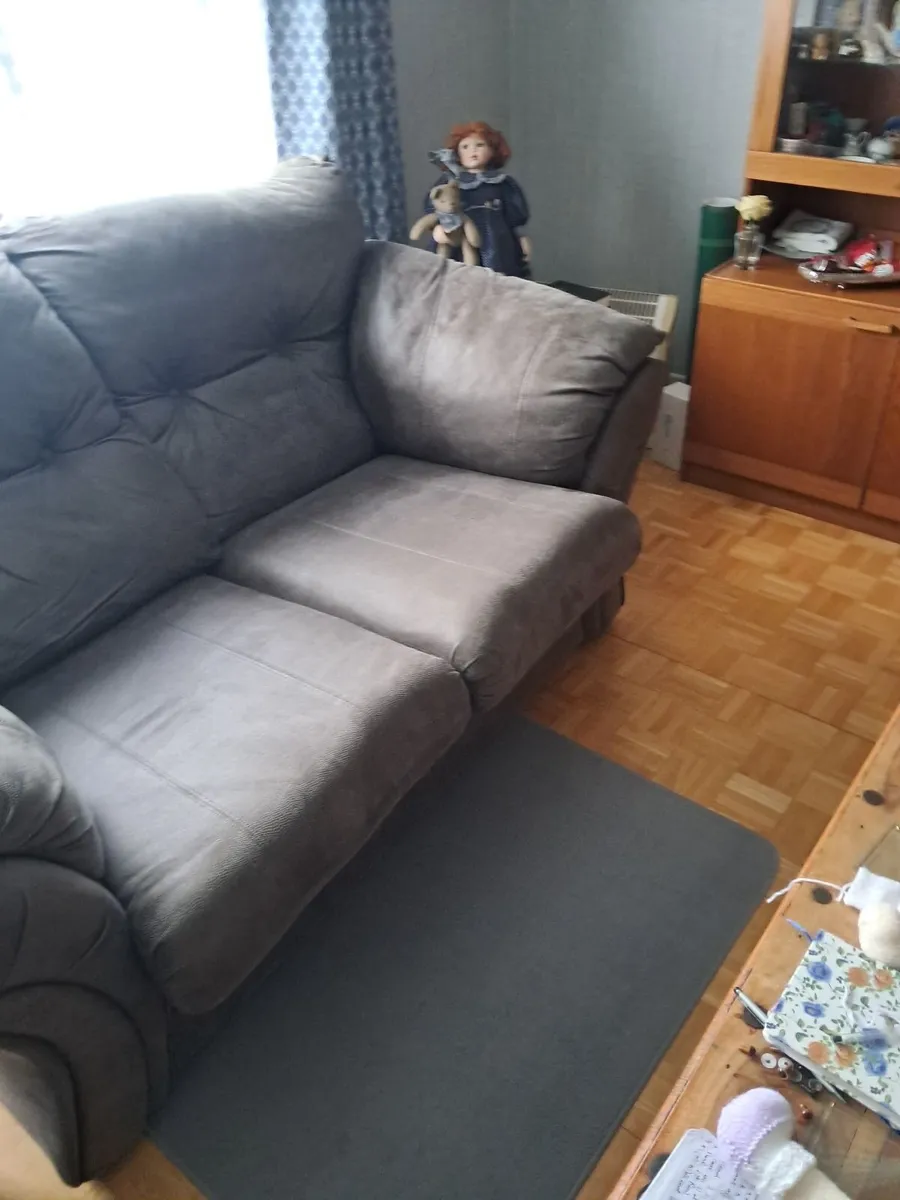 sofa 1 double 1 three Seater - Image 2