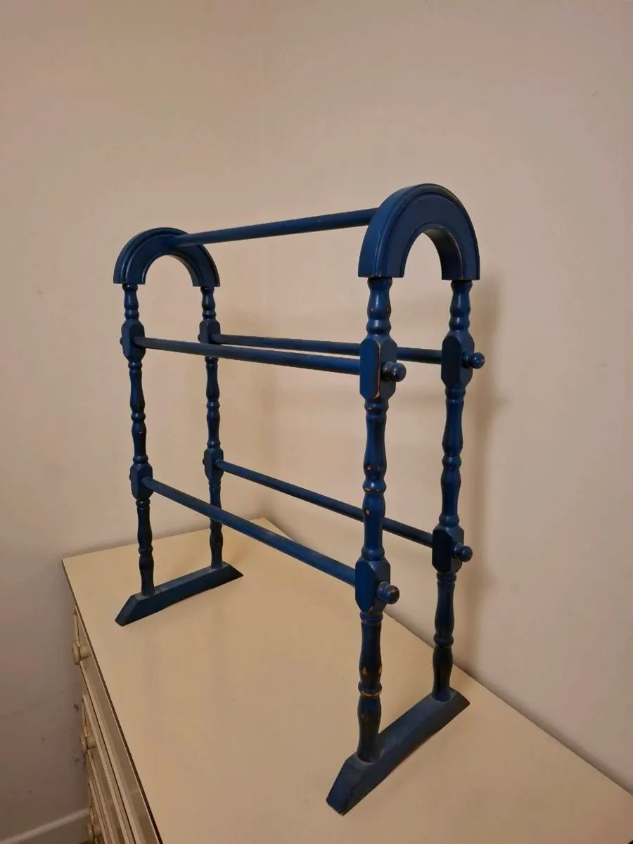 Vintage Towel Rail - Image 1