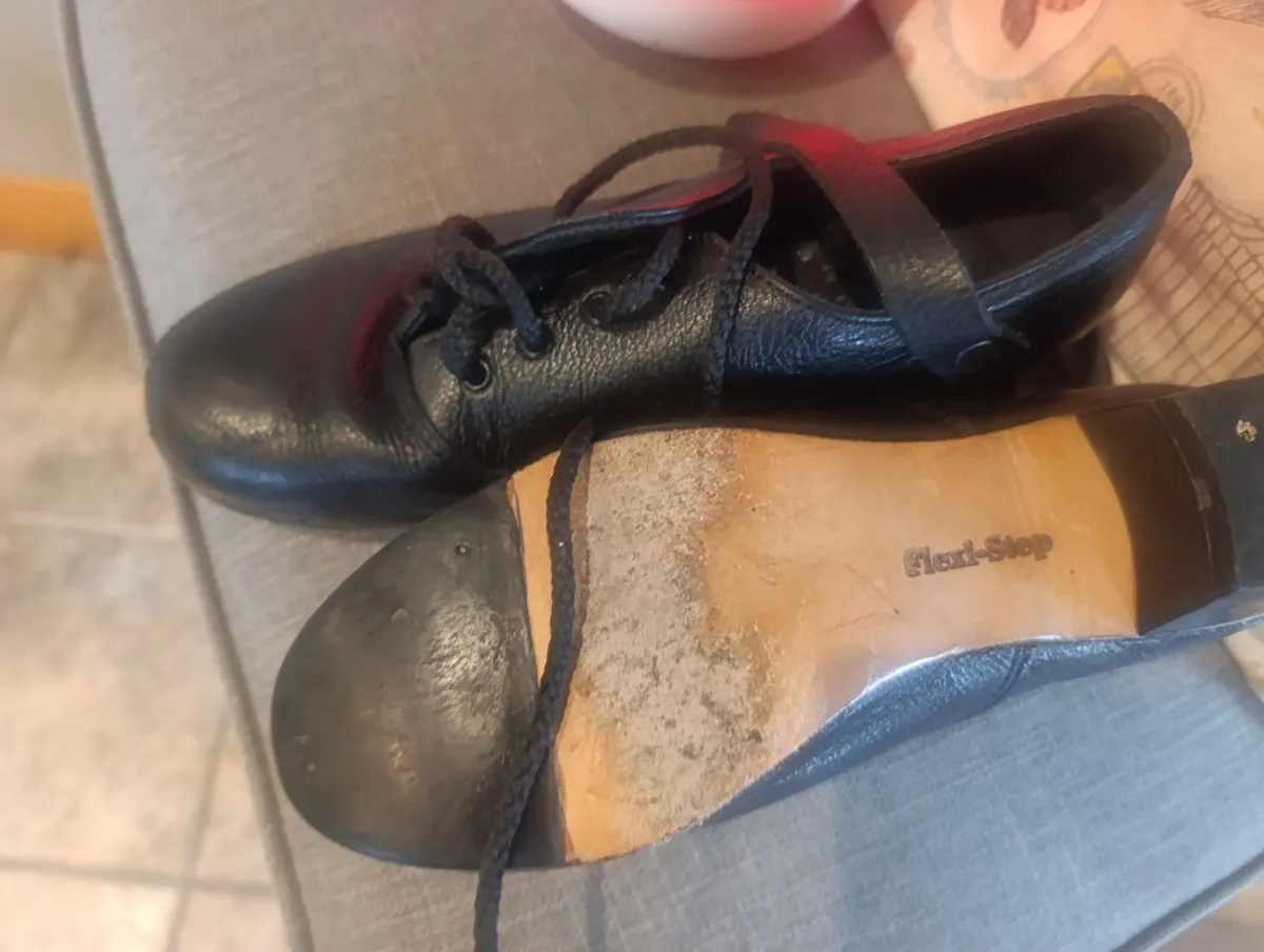 Irish dancing shoes - Image 1
