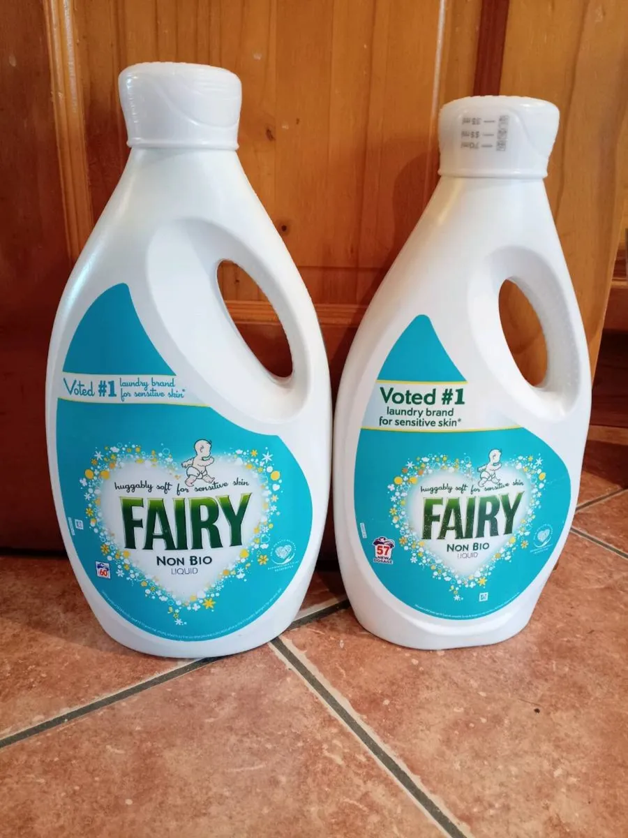 Fairy Non-Bio Liquid Washing Detergent - Image 3