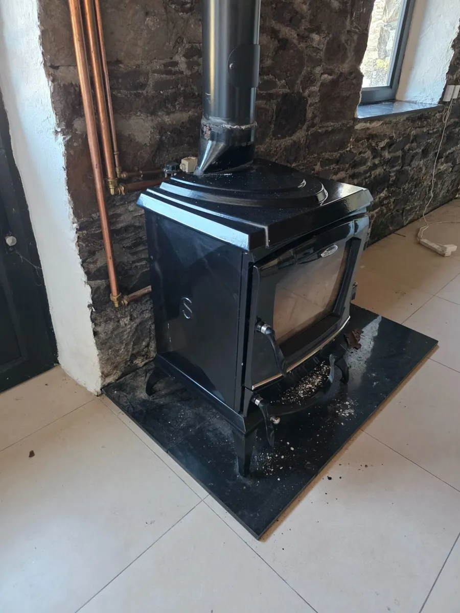 Stanley solid fuel Stove - Image 3