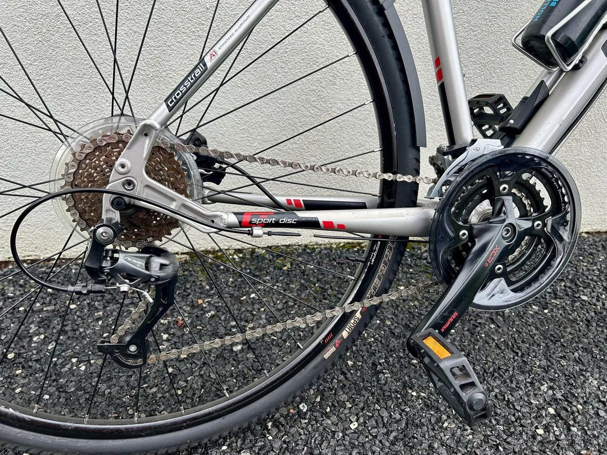 Specialized Crosstrail Mountain Bike - Image 3