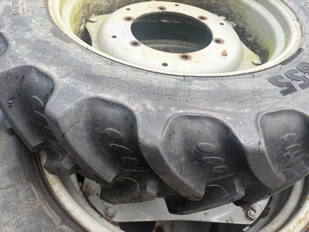 Massey 28 Front Wheels 280/85 R28 - Image 2