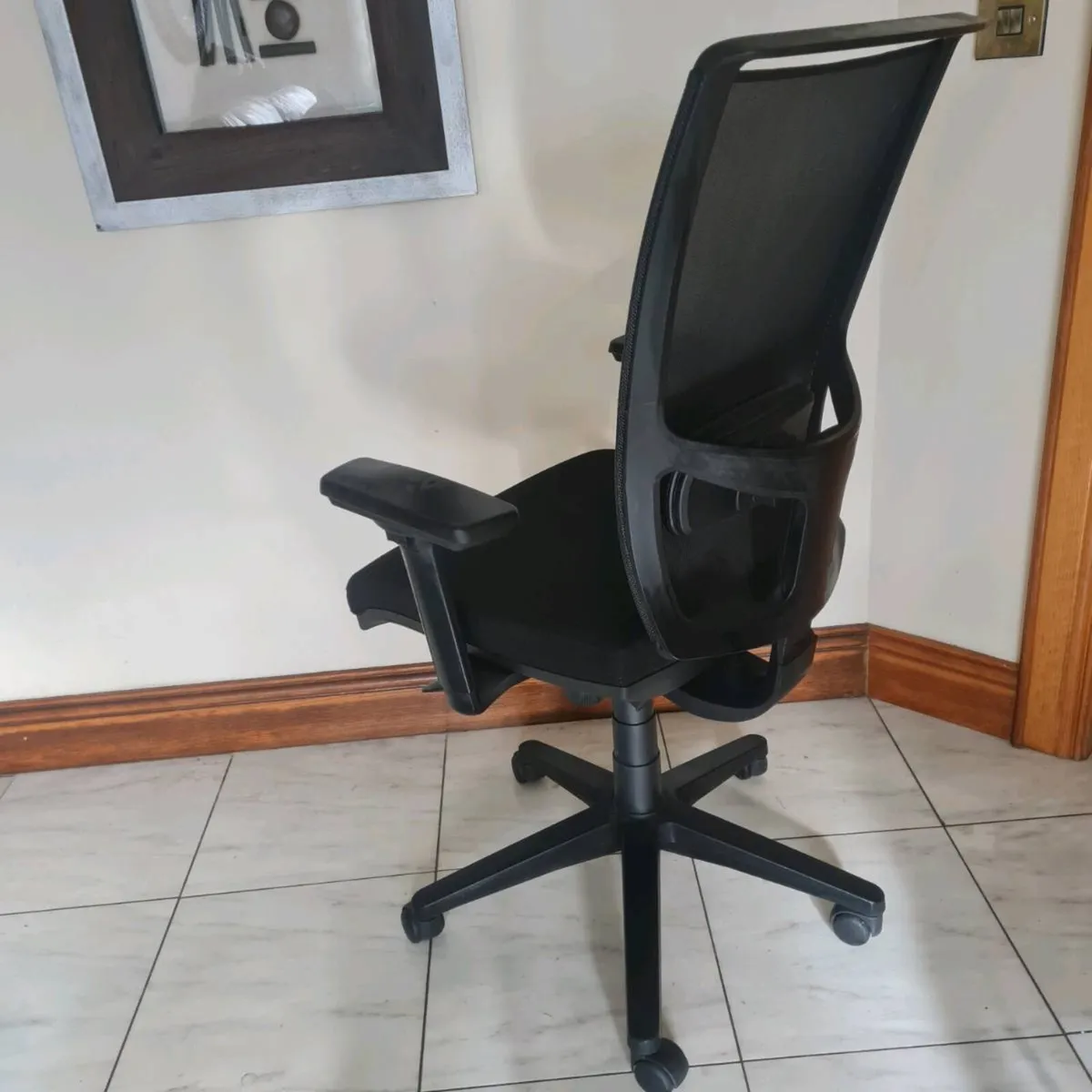 Netback Black executive office chairs - Image 3