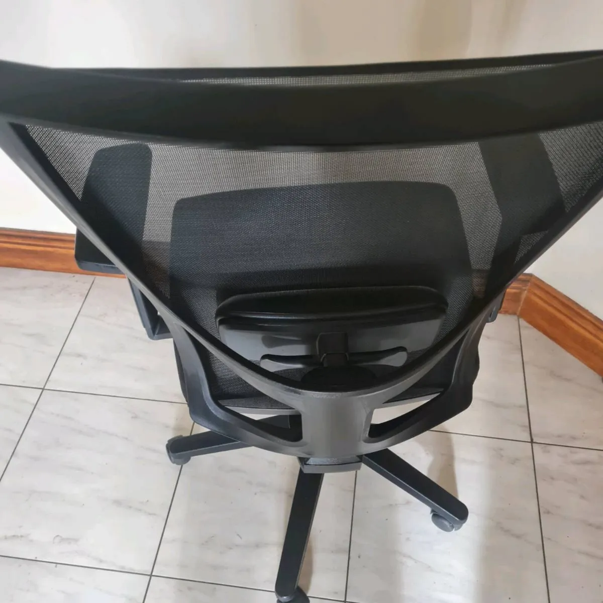 Netback Black executive office chairs - Image 4