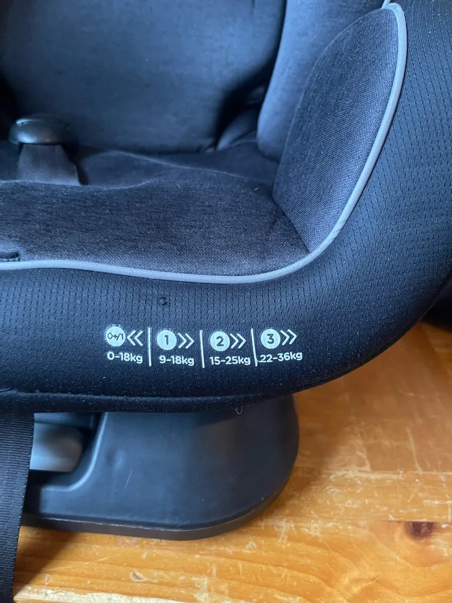 Joie Every stage ISOFIX car seat. Group 0+,1,2,3. - Image 3