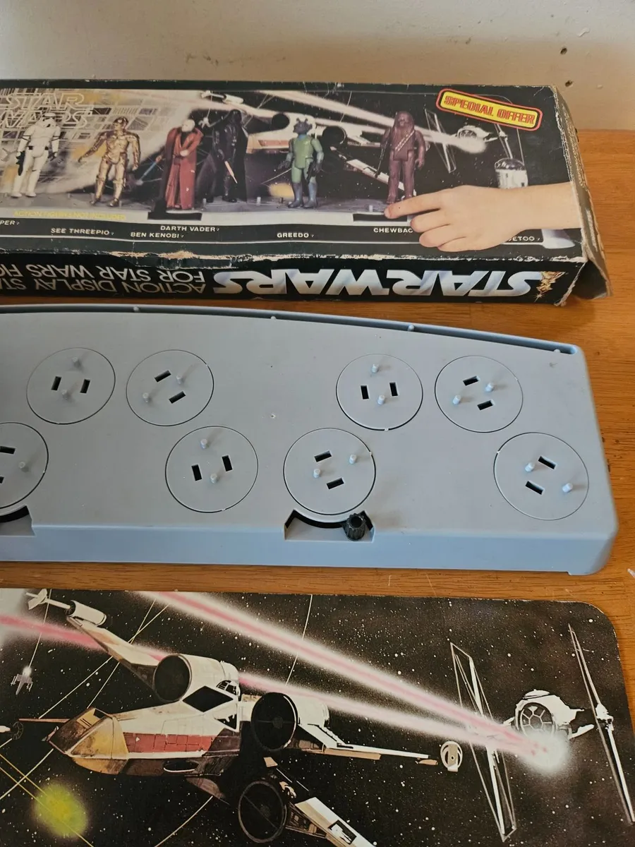Vintage Star Wars Action Display Stand - Image 2