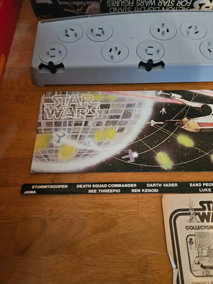 Vintage Star Wars Action Display Stand - Image 3
