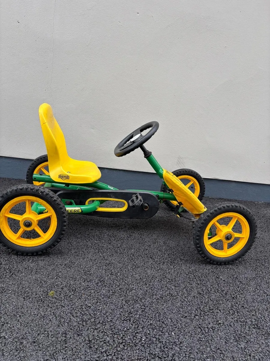 Berg John Deere go kart - Image 4