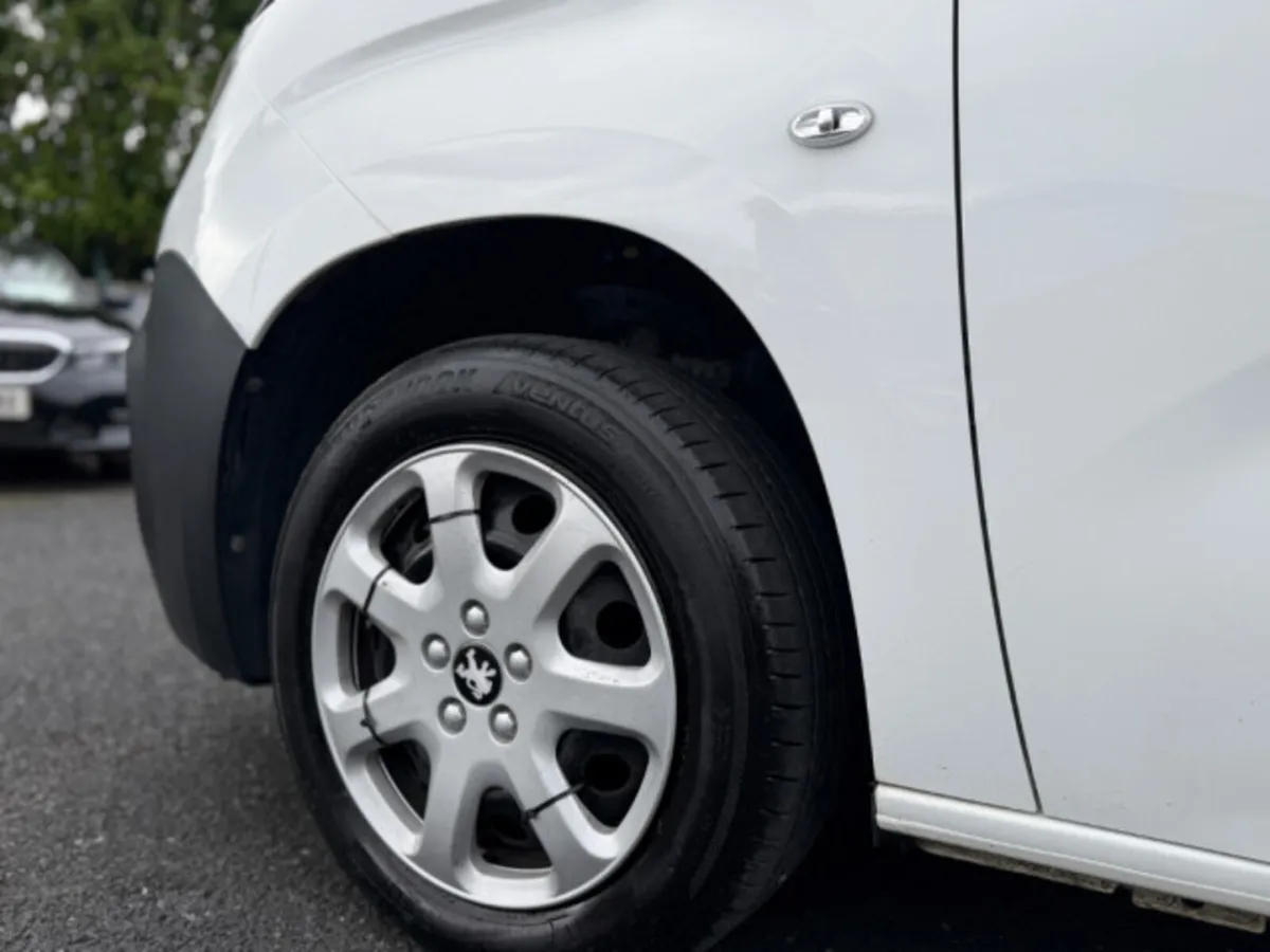 Peugeot Partner BLUEHDI PROFESSIONAL PREMIUM L1 - Image 4