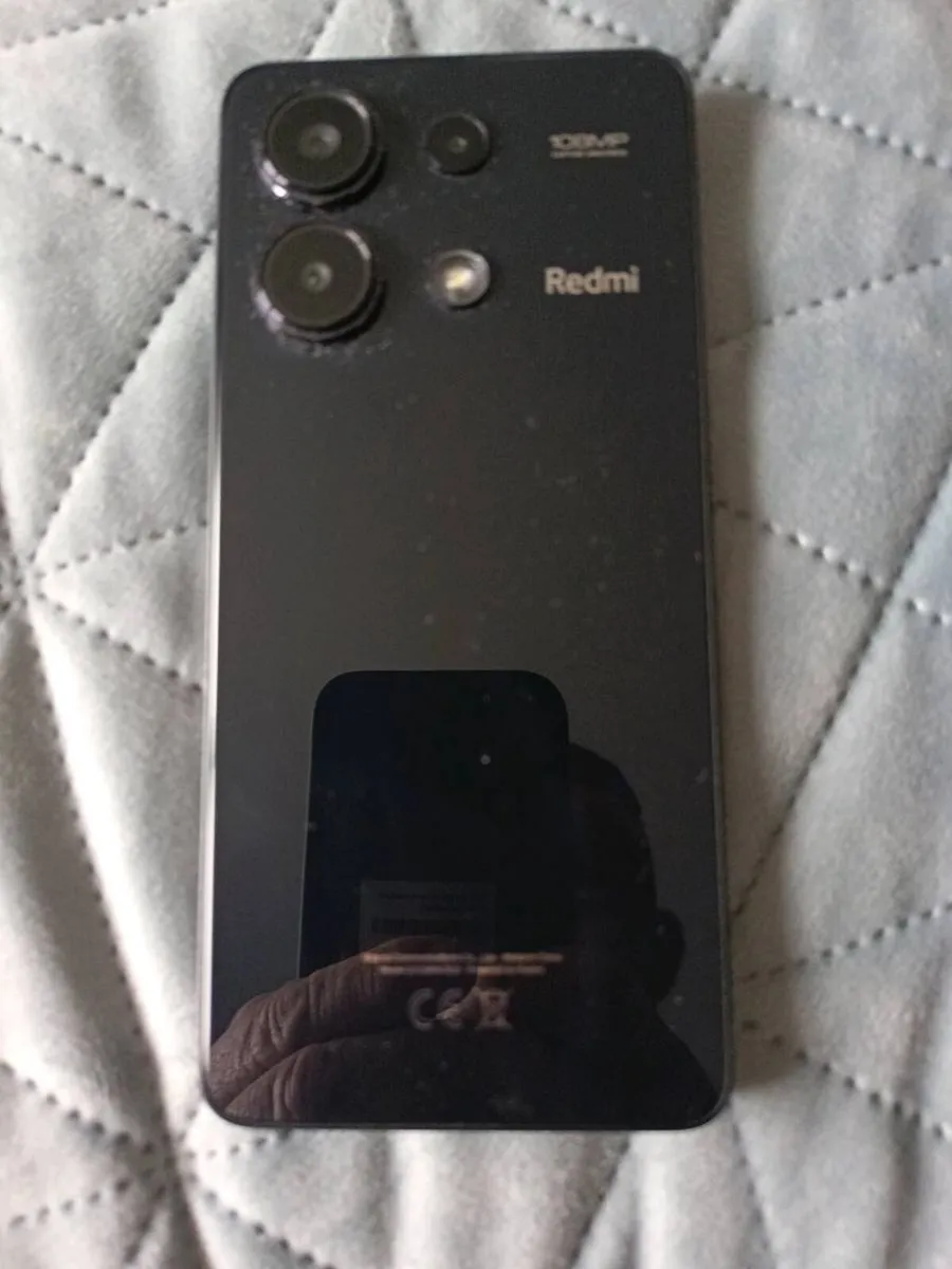 Xiaomi and Samsung galaxy A22 5 g - Image 3