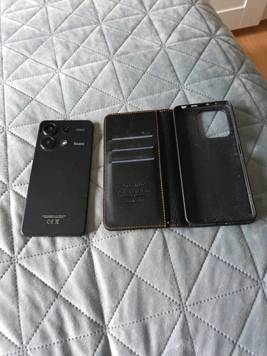 Xiaomi and Samsung galaxy A22 5 g - Image 4