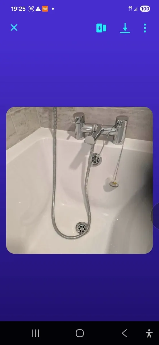 Bath and fittings - Image 3