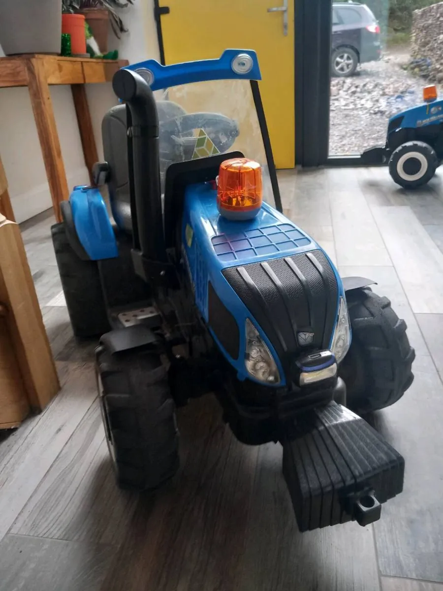 Peg Perego Electric Tractor - Image 1