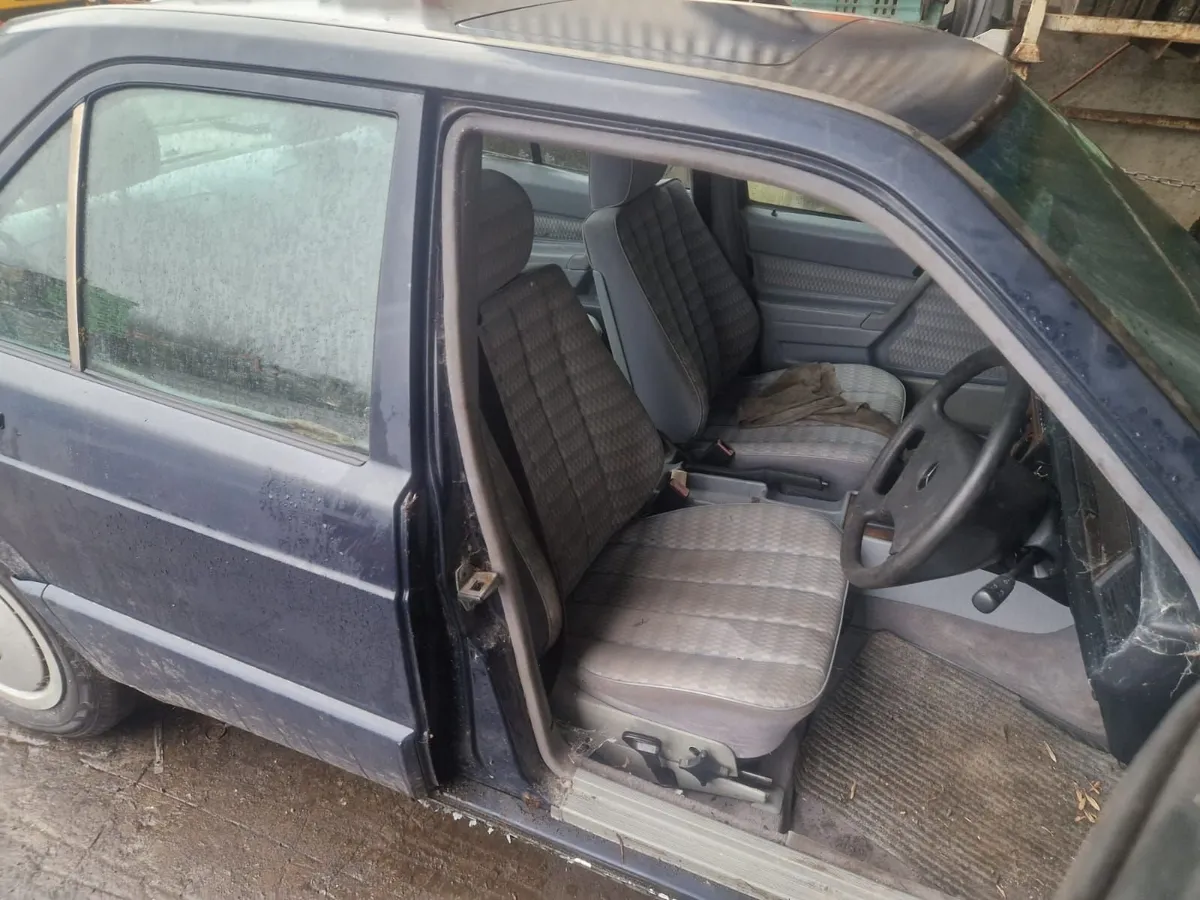 Mercedes-Benz Other 1992 - Image 2