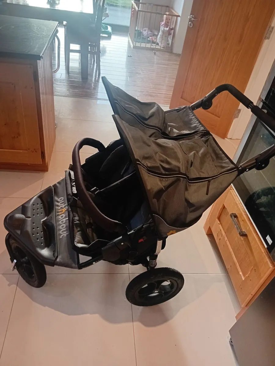 Out n about buggy - Image 2