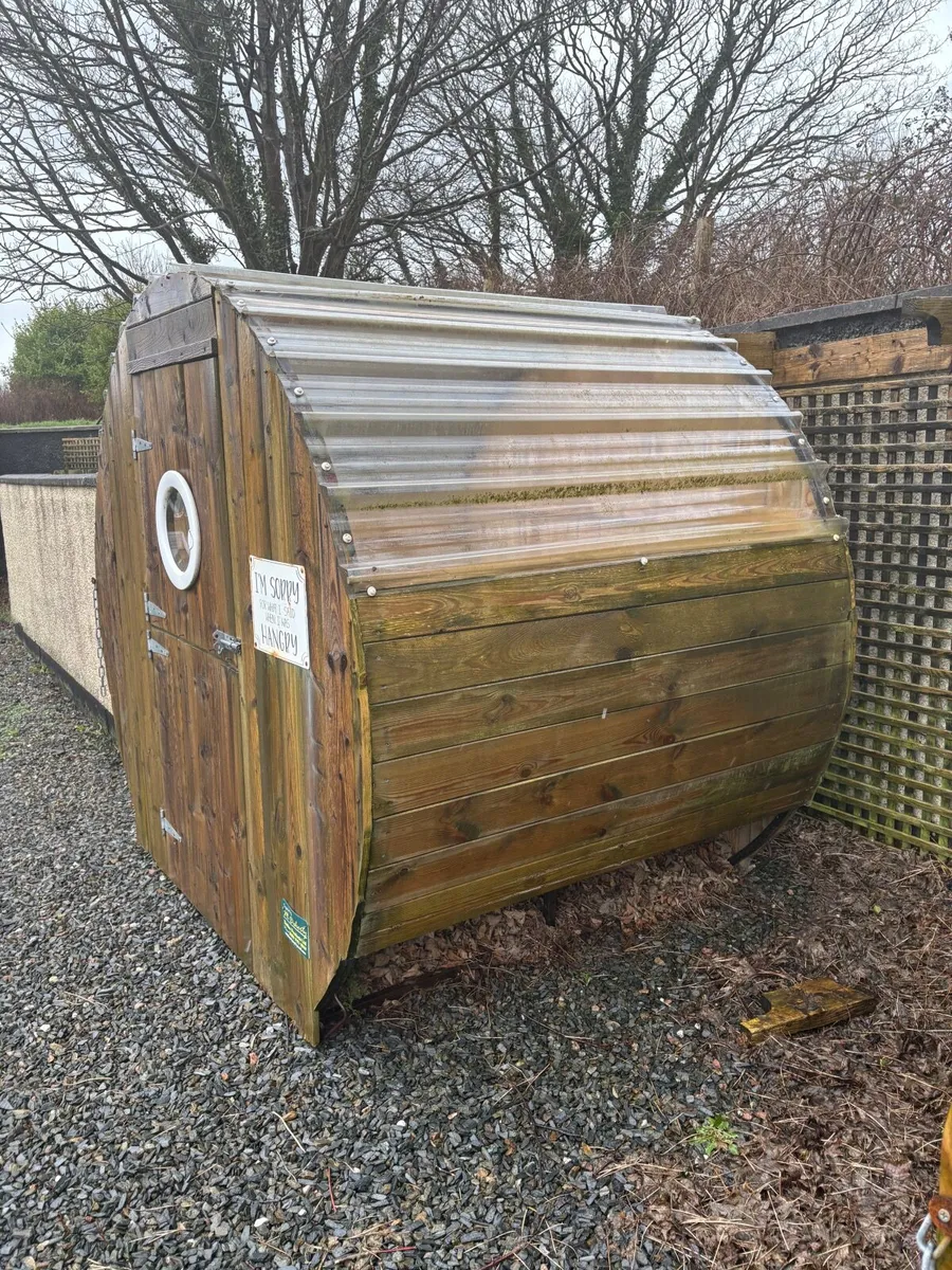 Outdoor dining pods x 3 - Image 4