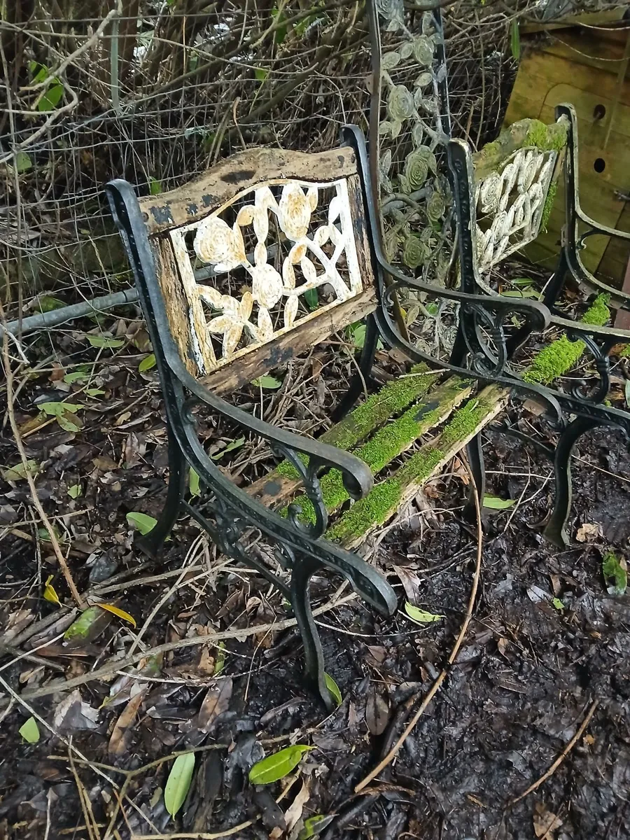 Garden bench & chairs set - Image 1